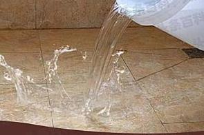 天心漏水维修 免砸砖防水材料该如何施工